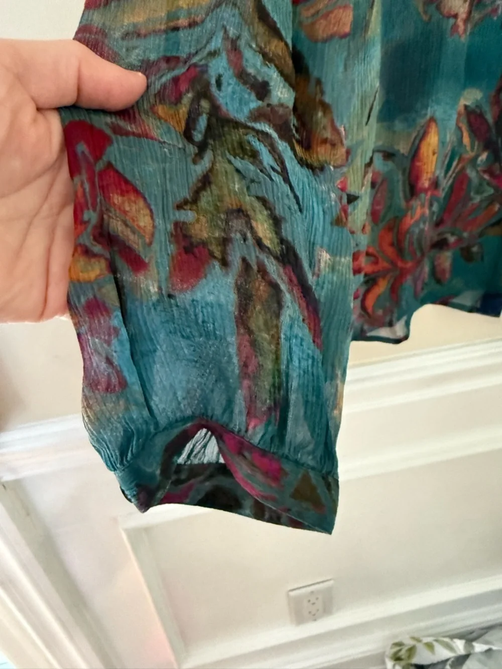 Chicos sheer button down floral silk blouse size 1 medium - Picture 10 of 10